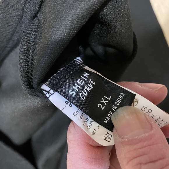 SHEIN Black Mini Skirt - Picture 3 of 4